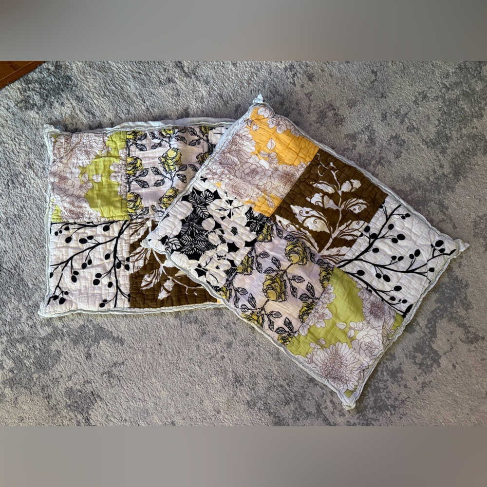 Floral Patchwork Quilt in Green, Yellow, and Brown